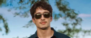 משקפי שמש Maui Jim באופטיקה רואים במושבה